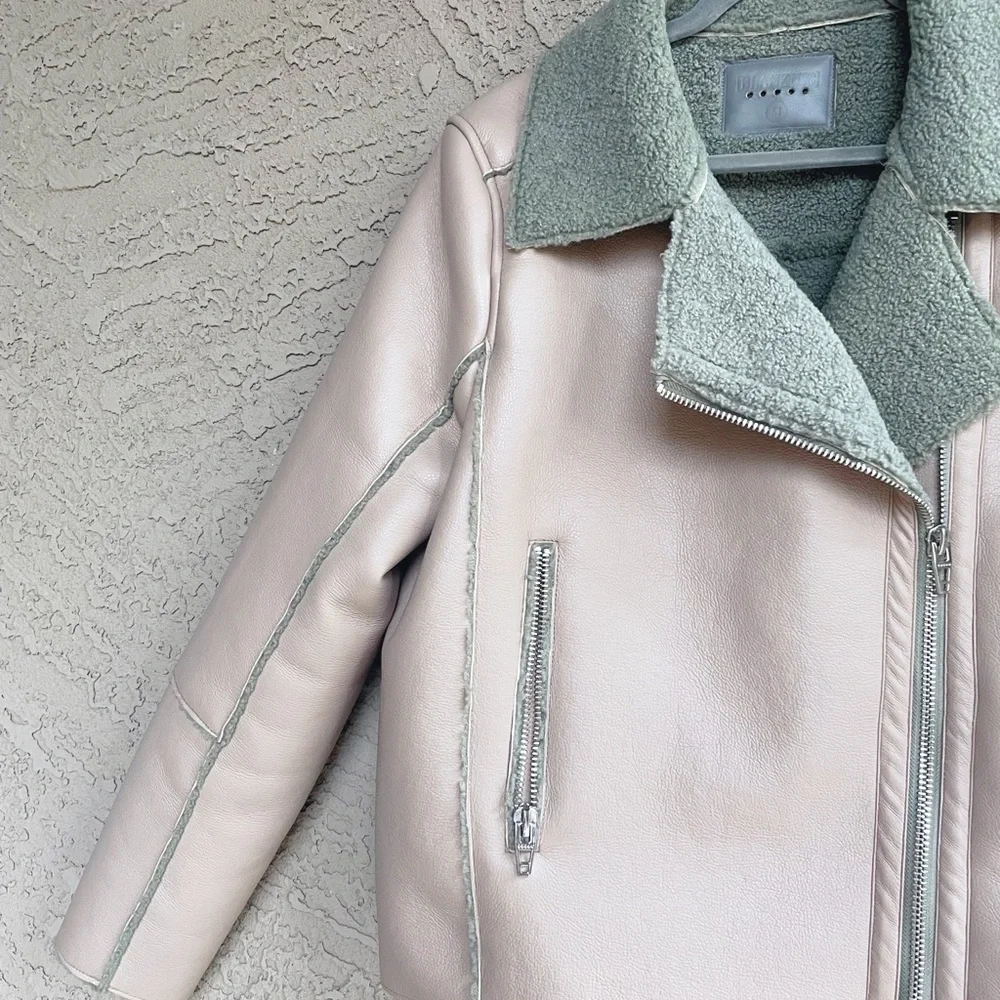 BLANK NYC NWOT Blush Pale Pink Sherpa Bonded Faux Leather Biker Moto Jacket - Picture 4 of 9
